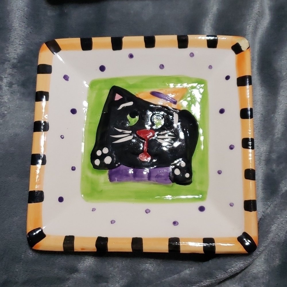 Set of 3 Halloween Decorative Plates - Picture 4 of 7